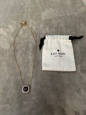 NEW W/O TAGS  KATE SPADE NECKLACE RED GOLD CHAIN